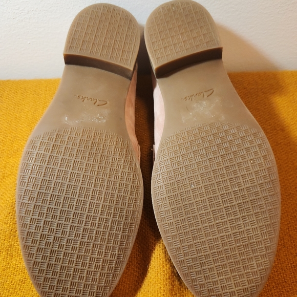 Womens Clarks Trish Rose Penny Loafer - Picture 10 of 10